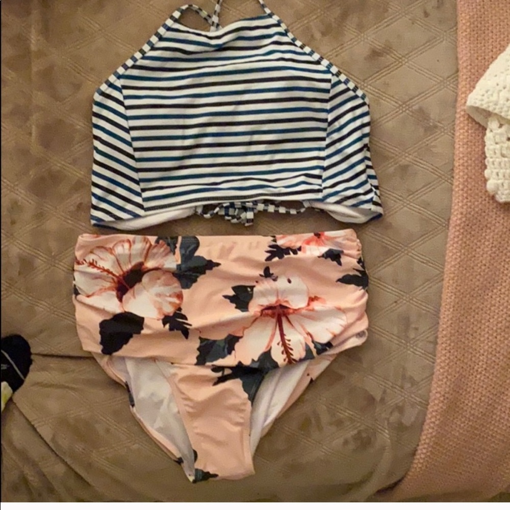 CUPSHE two piece bathing suit NWT
